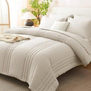 NEW! Queen Size Down Comforter Sets - 7 Piece Bed in a Bag Beige Comforter Set
